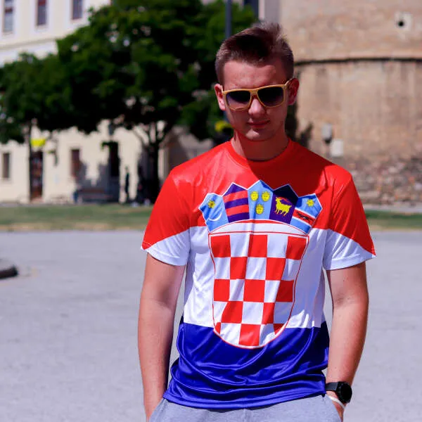 CroPatria - Modern t-shirt